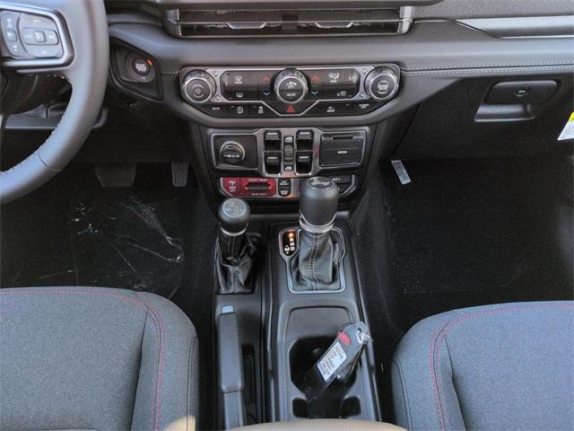 new 2025 Jeep Wrangler car, priced at $54,684