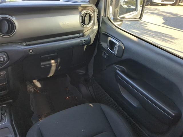 used 2021 Jeep Gladiator car, priced at $32,998