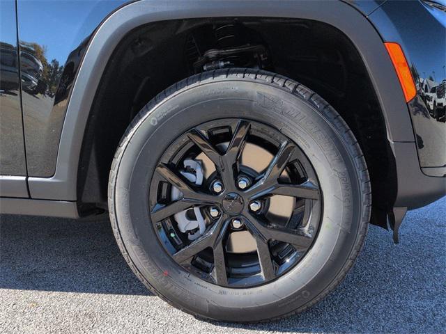 new 2025 Jeep Grand Cherokee L car, priced at $42,704