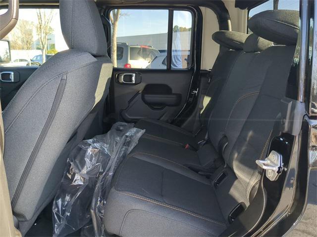 new 2025 Jeep Gladiator car, priced at $52,380