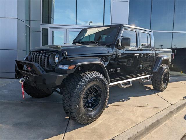 new 2025 Jeep Gladiator car, priced at $52,380
