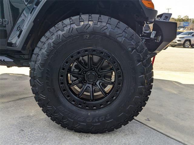 new 2025 Jeep Gladiator car, priced at $52,380