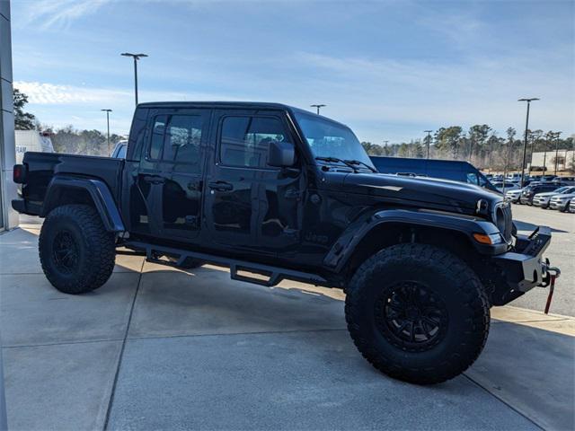 new 2025 Jeep Gladiator car, priced at $52,380