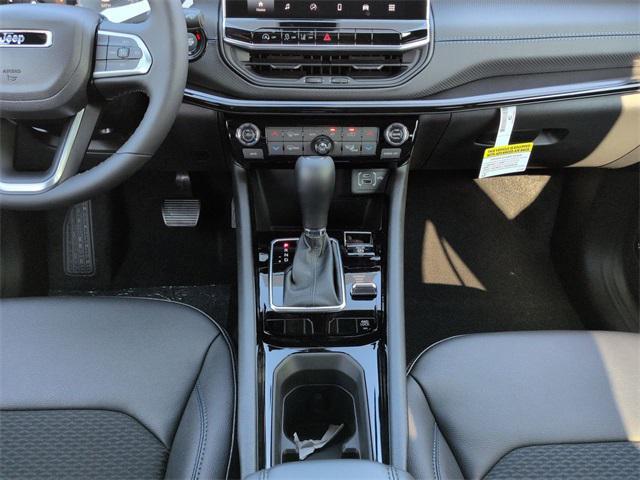 new 2025 Jeep Compass car, priced at $34,857