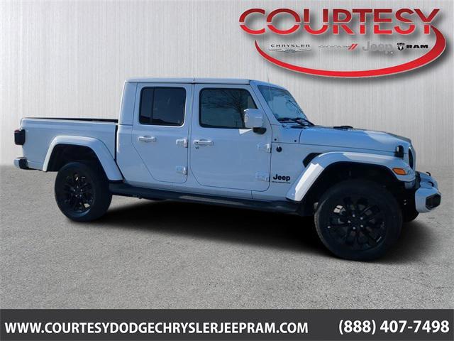 used 2023 Jeep Gladiator car, priced at $40,469