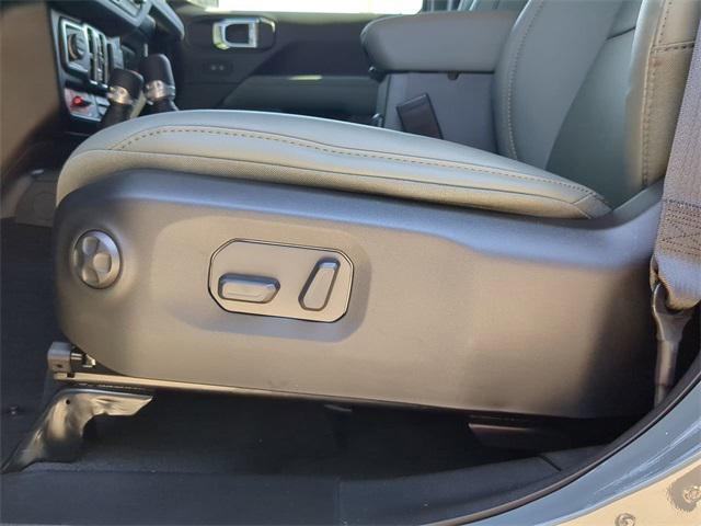 new 2025 Jeep Gladiator car, priced at $56,690