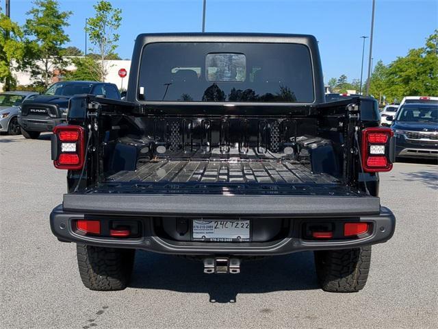 new 2024 Jeep Gladiator car, priced at $59,059