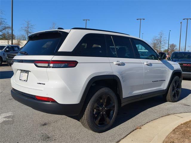 new 2025 Jeep Grand Cherokee car, priced at $46,390