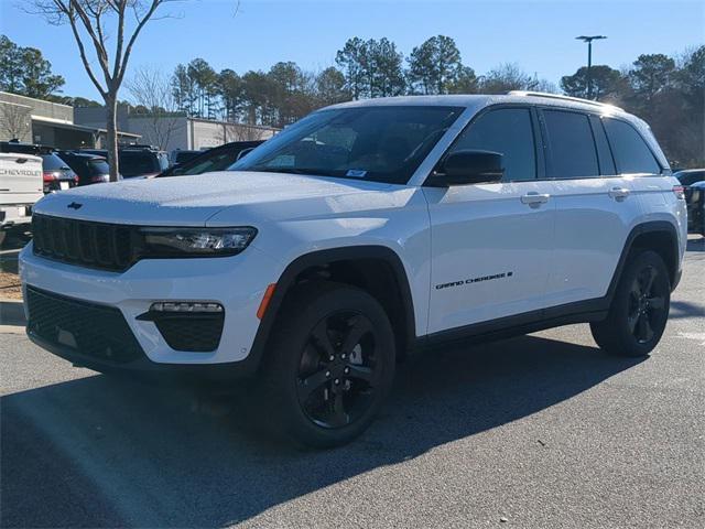 new 2025 Jeep Grand Cherokee car, priced at $46,390