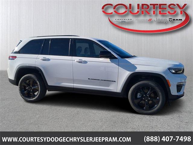 new 2025 Jeep Grand Cherokee car, priced at $46,390