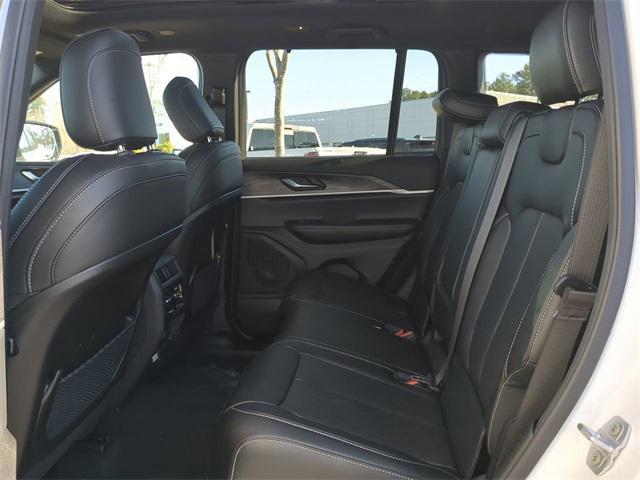 new 2025 Jeep Grand Cherokee car, priced at $46,390