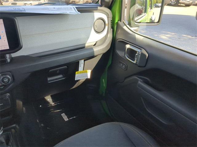 new 2025 Jeep Wrangler car