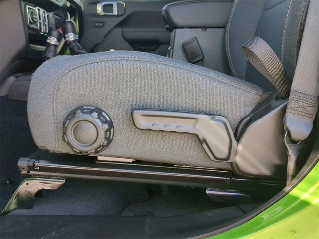 new 2025 Jeep Wrangler car