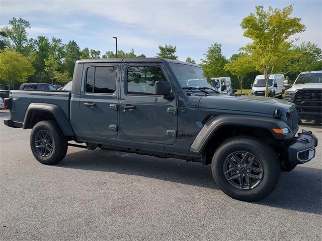 new 2025 Jeep Gladiator car, priced at $43,178