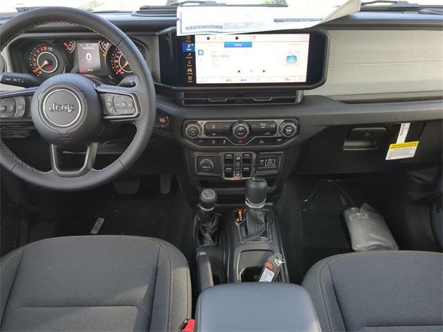 new 2025 Jeep Gladiator car, priced at $43,178