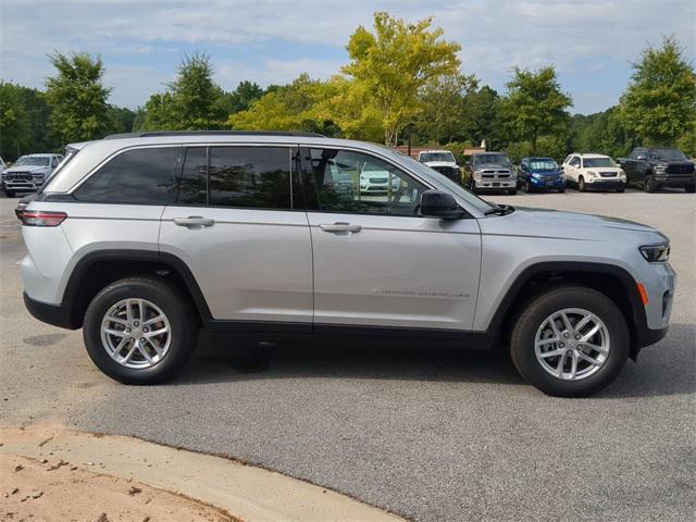 new 2025 Jeep Grand Cherokee car, priced at $38,951