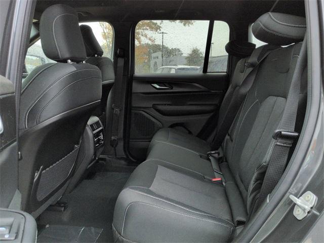 new 2025 Jeep Grand Cherokee car, priced at $35,976