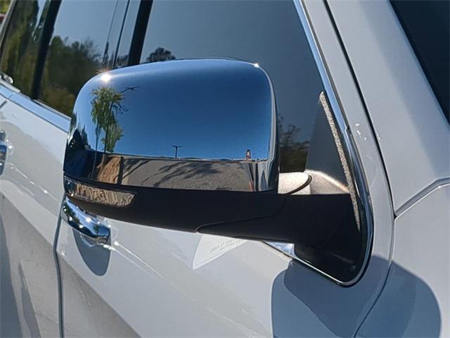 used 2021 Jeep Grand Cherokee car, priced at $32,998