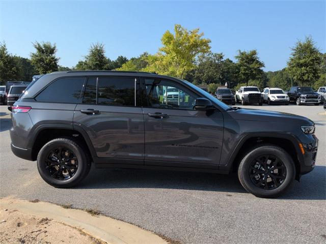 new 2025 Jeep Grand Cherokee car, priced at $40,619