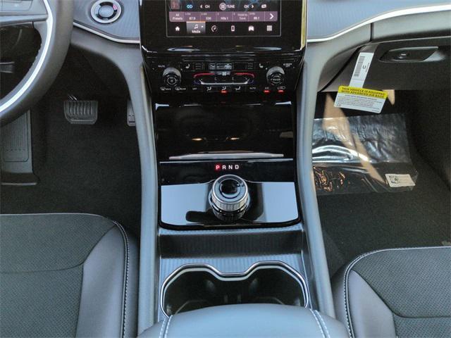 new 2025 Jeep Grand Cherokee car, priced at $40,619