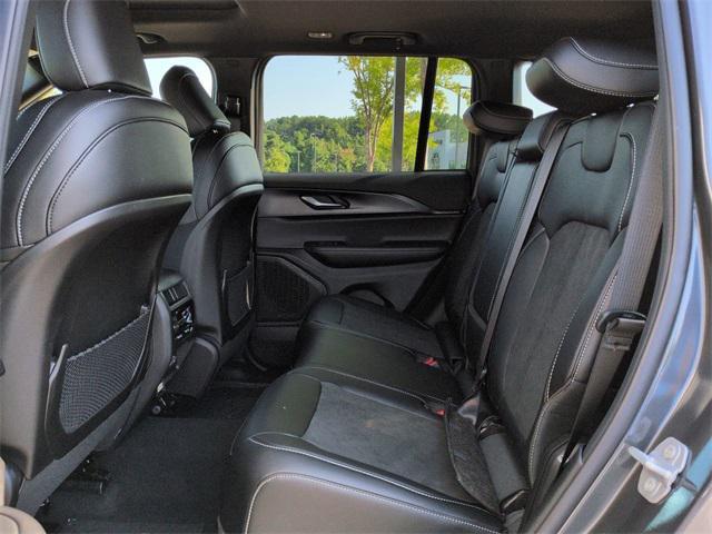 new 2025 Jeep Grand Cherokee car, priced at $40,619