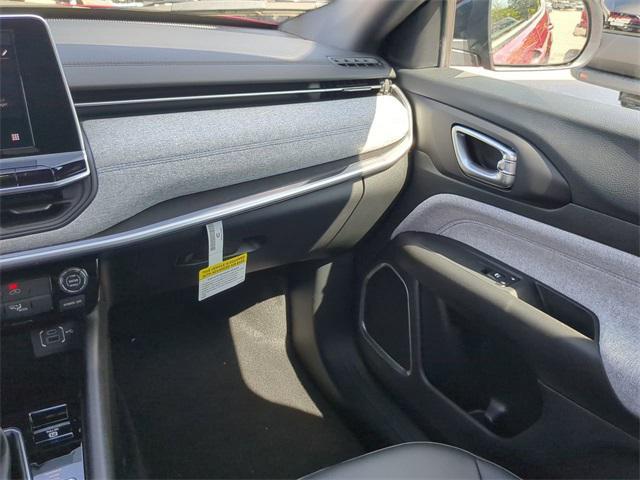 new 2025 Jeep Compass car, priced at $27,750