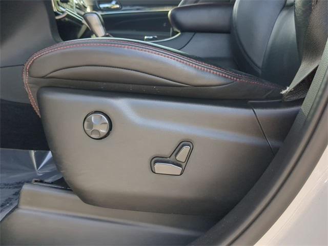 used 2021 Jeep Grand Cherokee car, priced at $31,998