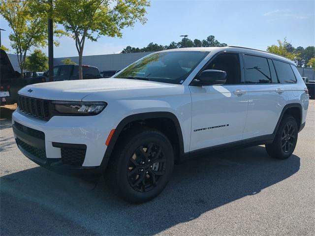 new 2025 Jeep Grand Cherokee L car, priced at $42,043