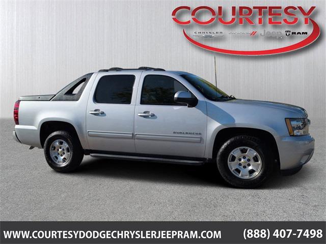 used 2011 Chevrolet Avalanche car, priced at $15,998