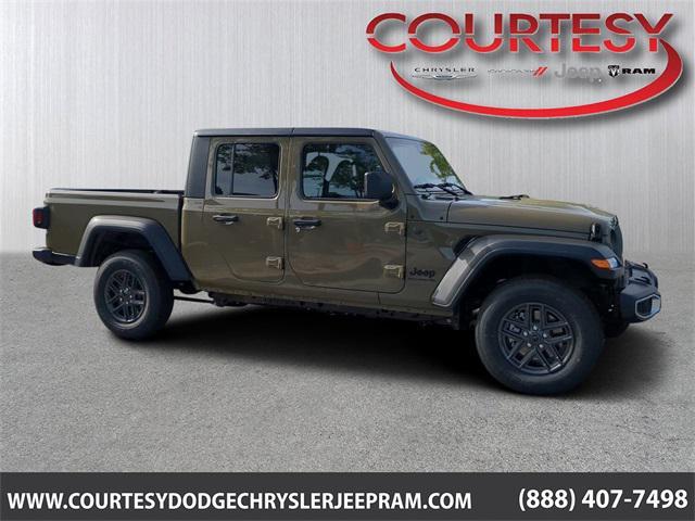 new 2025 Jeep Gladiator car, priced at $43,178