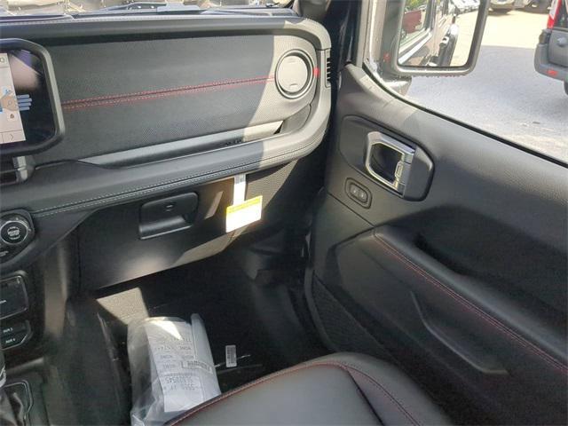 new 2025 Jeep Gladiator car, priced at $54,897