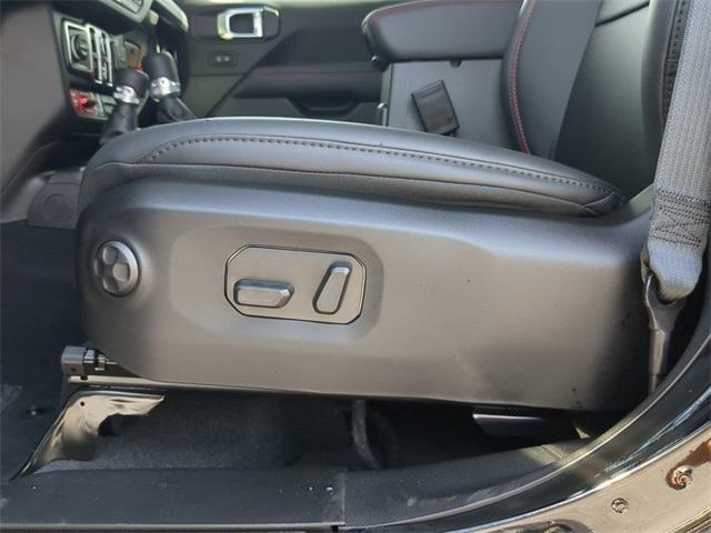 new 2025 Jeep Gladiator car, priced at $54,897