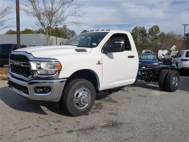 new 2024 Ram 3500 car, priced at $67,685