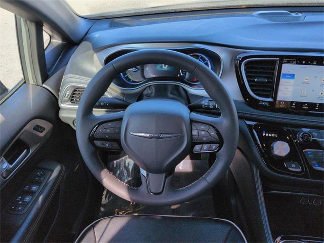 used 2023 Chrysler Pacifica Hybrid car, priced at $31,988