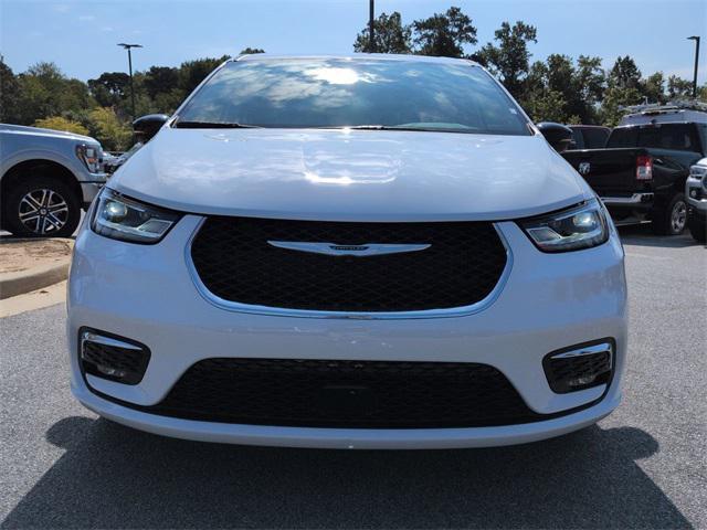 new 2026 Chrysler Pacifica car, priced at $41,123