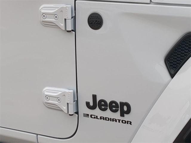 new 2025 Jeep Gladiator car, priced at $41,290