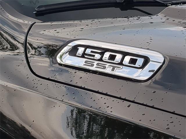 new 2025 Ram 1500 car, priced at $57,631