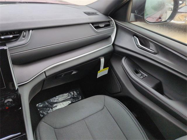 new 2025 Jeep Grand Cherokee L car, priced at $40,460