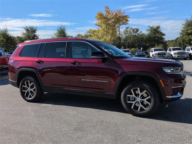 new 2025 Jeep Grand Cherokee L car, priced at $44,591