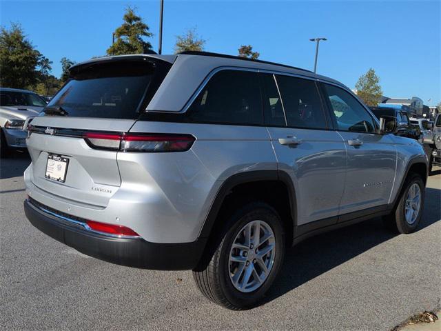 new 2025 Jeep Grand Cherokee car, priced at $35,976