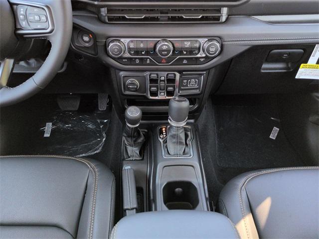 new 2025 Jeep Gladiator car, priced at $45,829