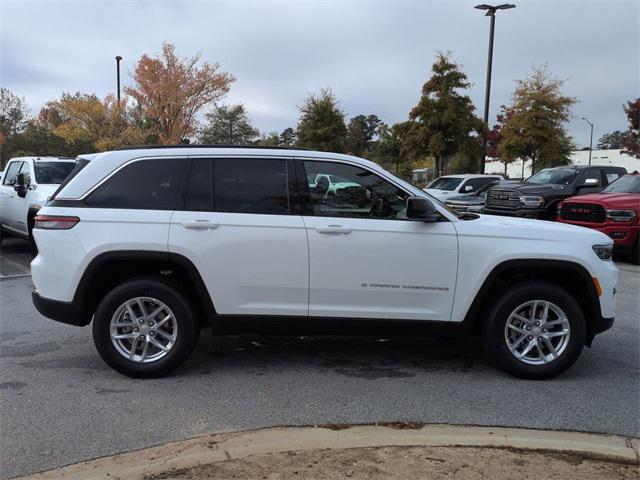 new 2025 Jeep Grand Cherokee car, priced at $35,440