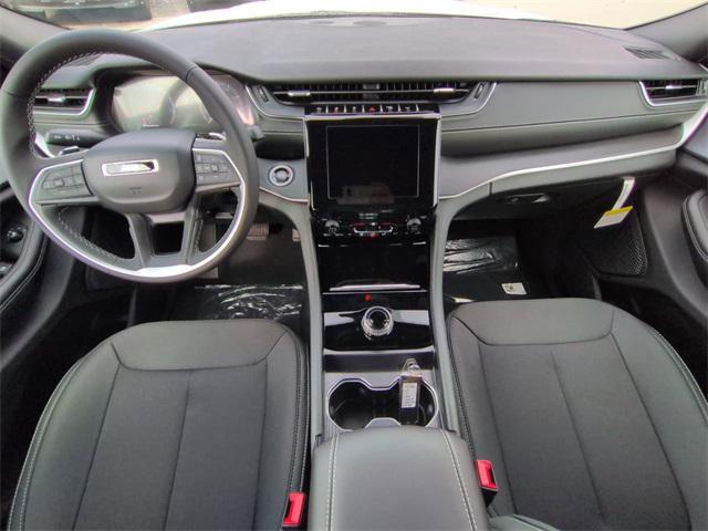 new 2025 Jeep Grand Cherokee car, priced at $35,440