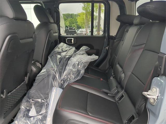 new 2025 Jeep Gladiator car, priced at $49,940