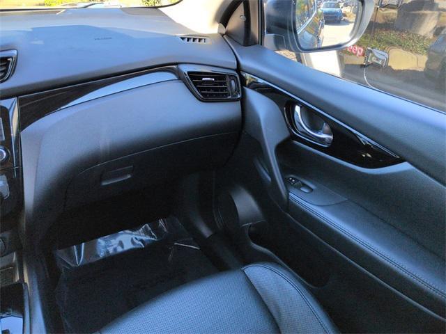 used 2022 Nissan Rogue Sport car, priced at $22,995