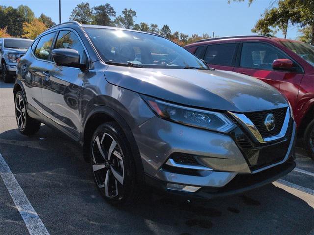 used 2022 Nissan Rogue Sport car, priced at $22,995