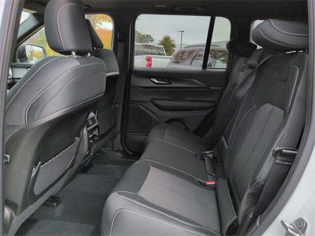 new 2025 Jeep Grand Cherokee car, priced at $35,440