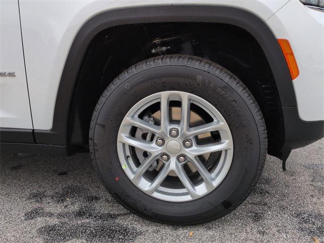 new 2025 Jeep Grand Cherokee car, priced at $35,440