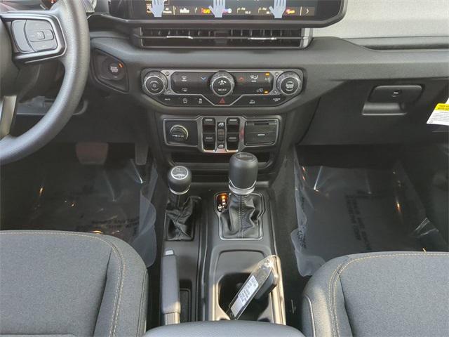 new 2025 Jeep Gladiator car, priced at $38,608