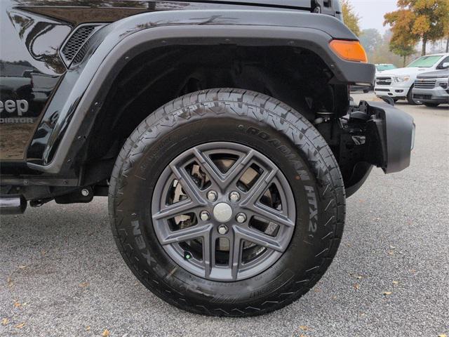 used 2022 Jeep Gladiator car, priced at $29,969